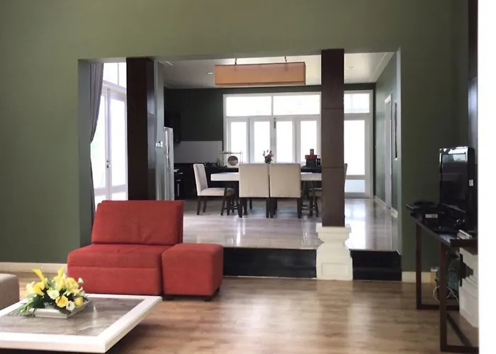 Luxsea Villa *